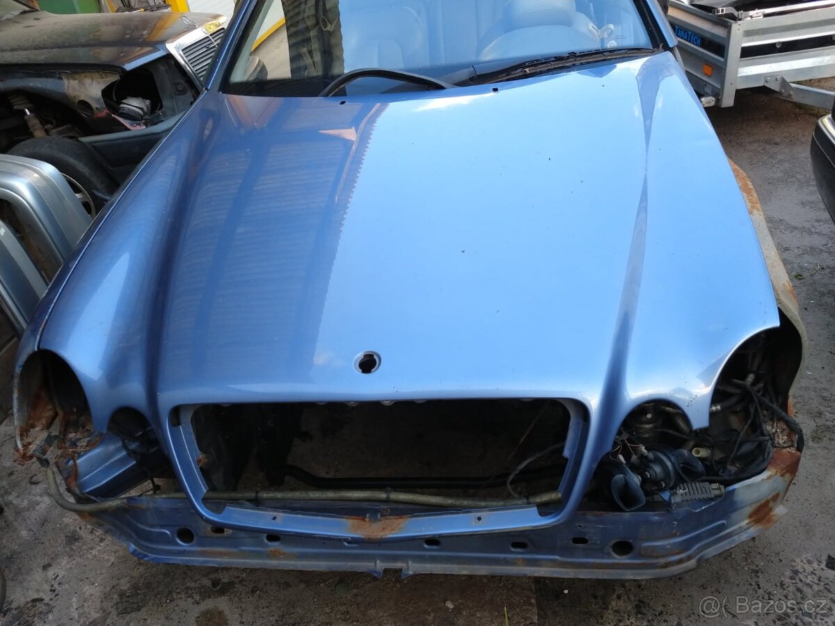 Mercedes benz W208 CLK 320 V6 - zbylé díly z projektu