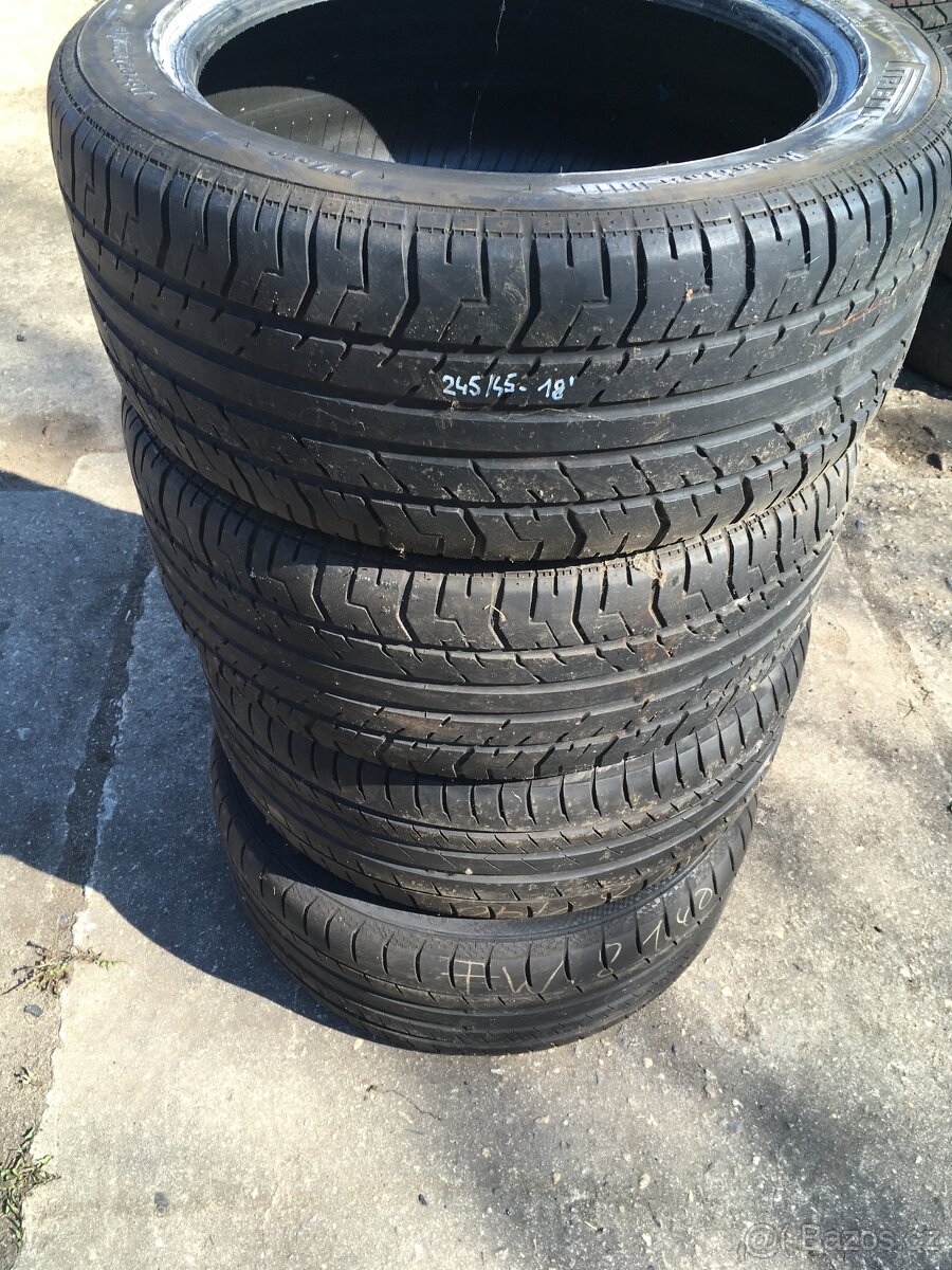 Pneu 245/45 R18 - 4mm