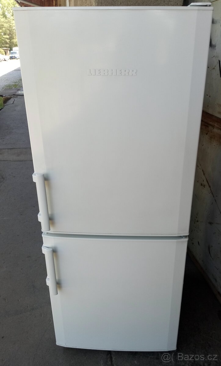 Lednička Liebherr ( 2 šuplíky )