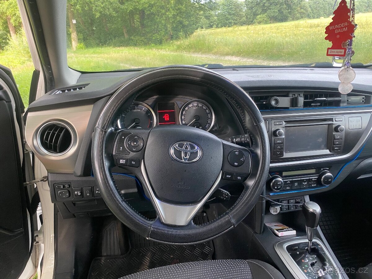 Toyota Auris Touring Sports 1.6 97KW