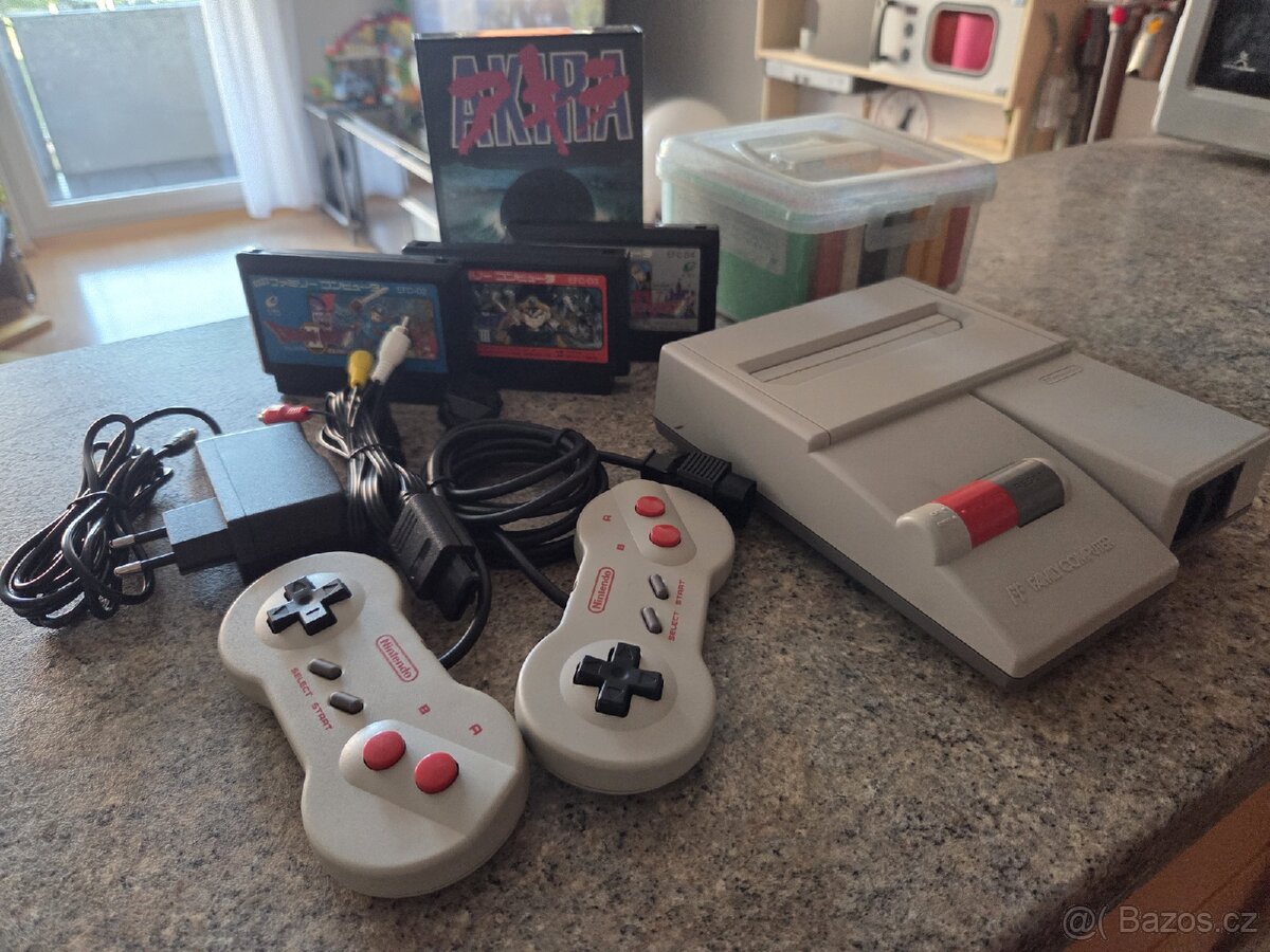Nintendo Famicon HVC-101