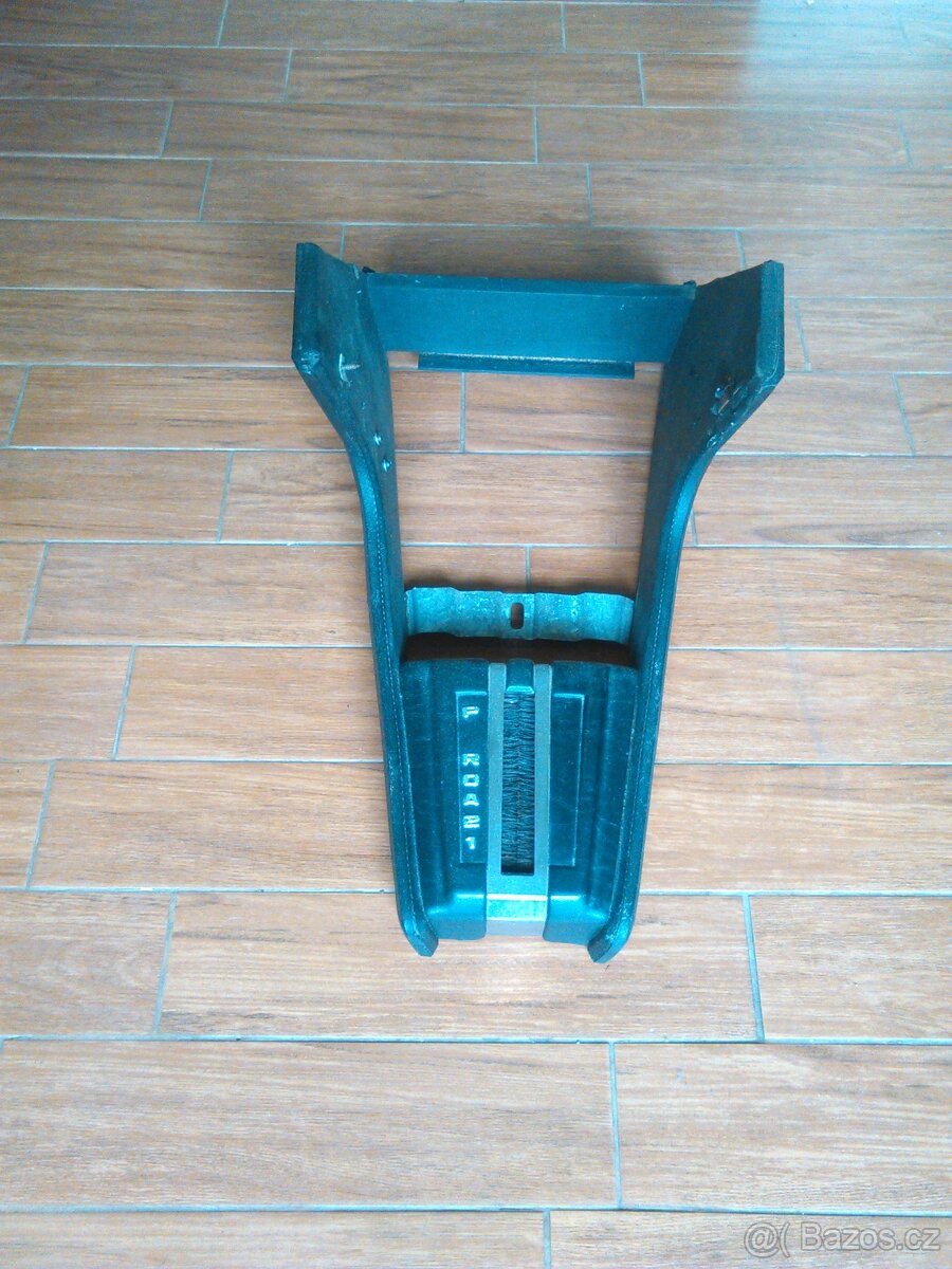 BMW E-12 středový panel na automat