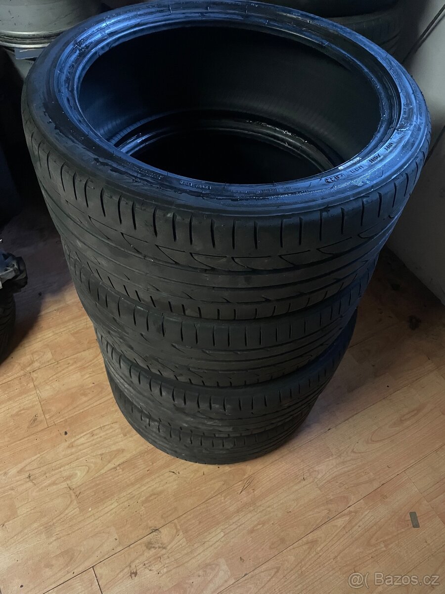 Bridgestone potenza 235/40 R19