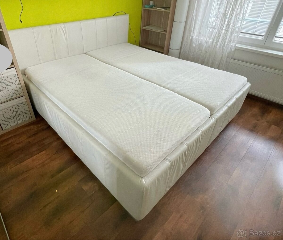 Čalouněná postel 180x200 s úložným prostorem