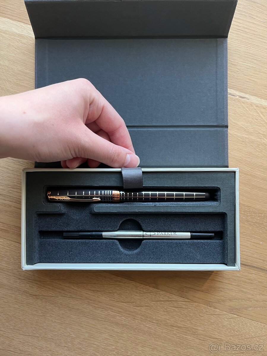 Luxusní pero propiska Parker Sonnet Brown PGT Rollerball
