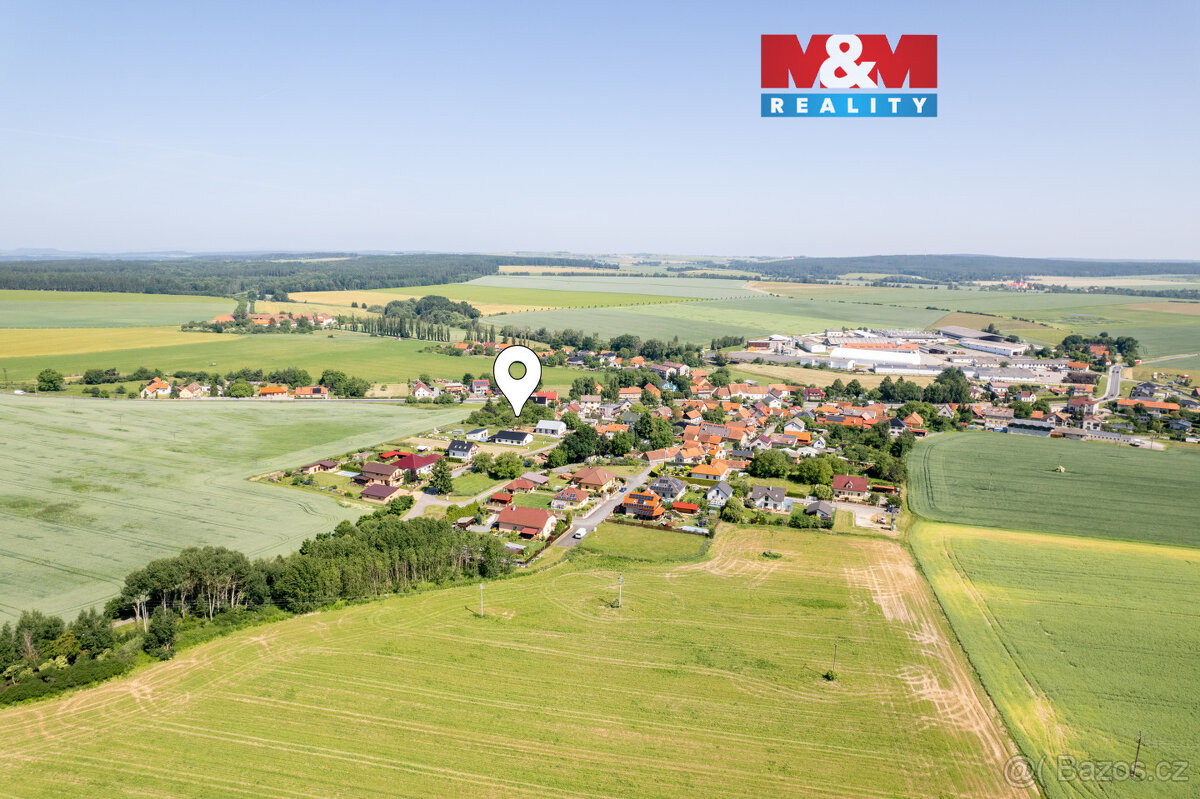 Prodej pozemku k bydlení, 1726 m², Výrov - Hadačka.