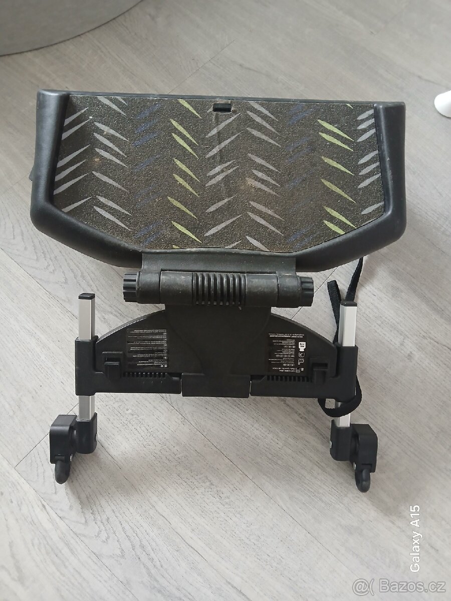 Stupátko ke kočárku