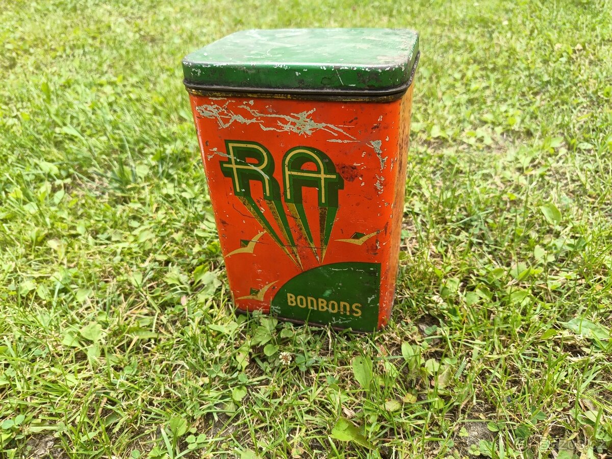 Plechová dóza bonbony