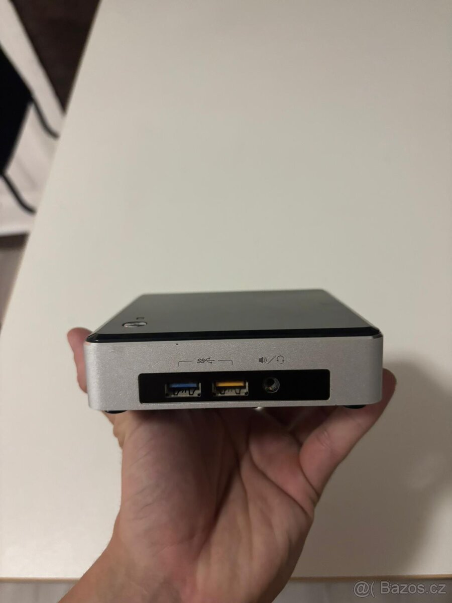 NUC mini PC