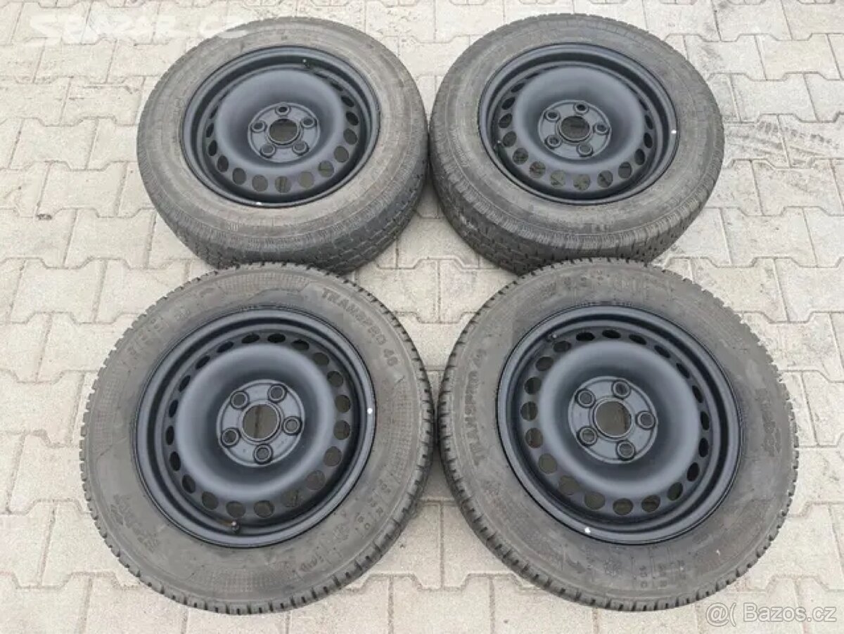 4x plechové disky 5x120 + pneu zimní 205/65 R16C