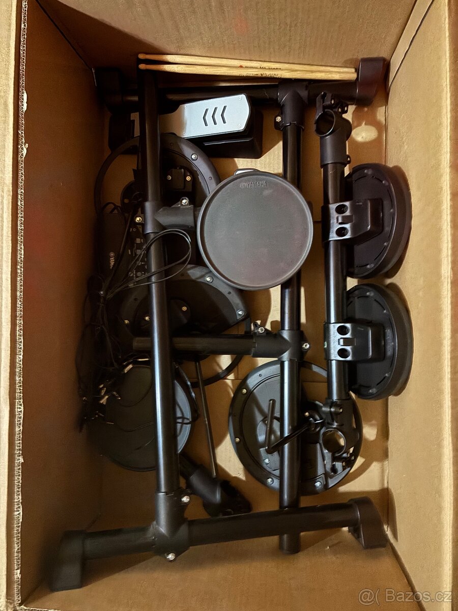 Elektronické bicí Yamaha DTX400K