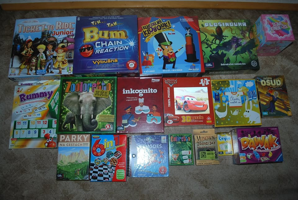 Hry, puzzle originál zabalené