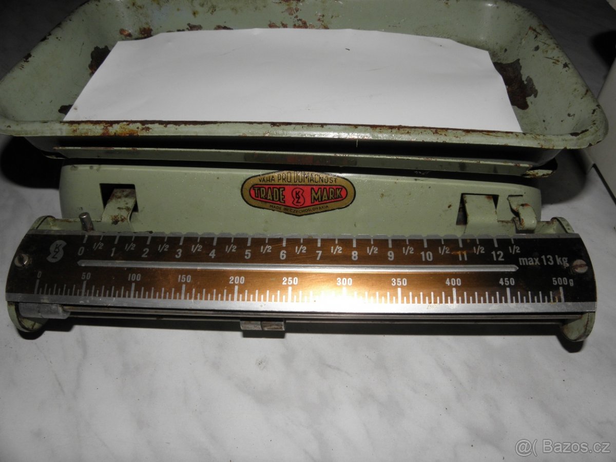 Váha pro domácnost retro zelená