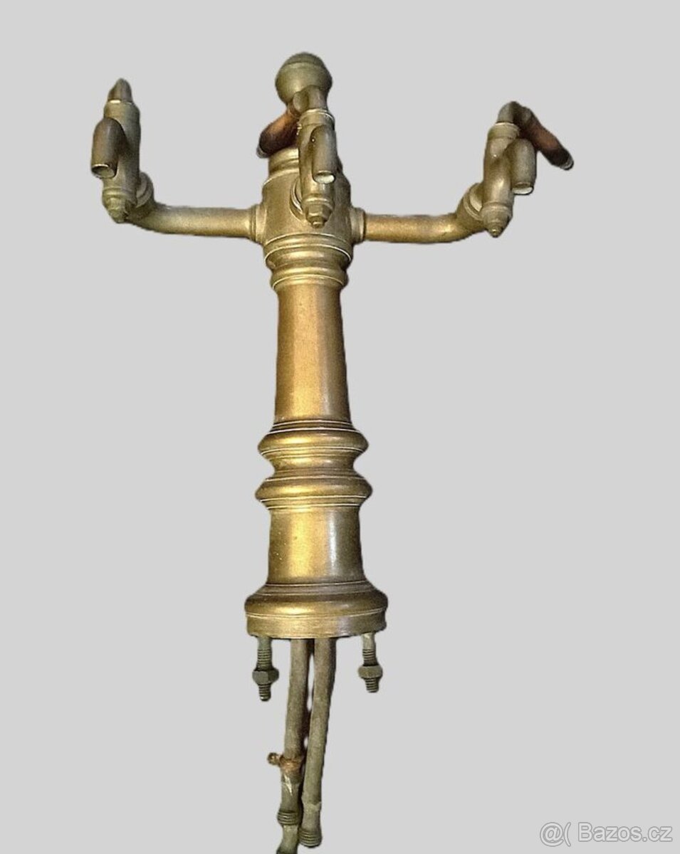 Stará pípa na Pivo Luxus