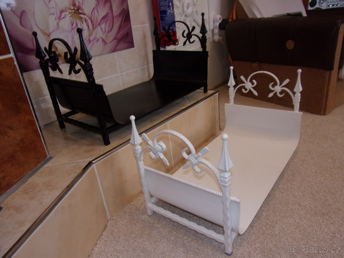 koš na dřevo - zásobník