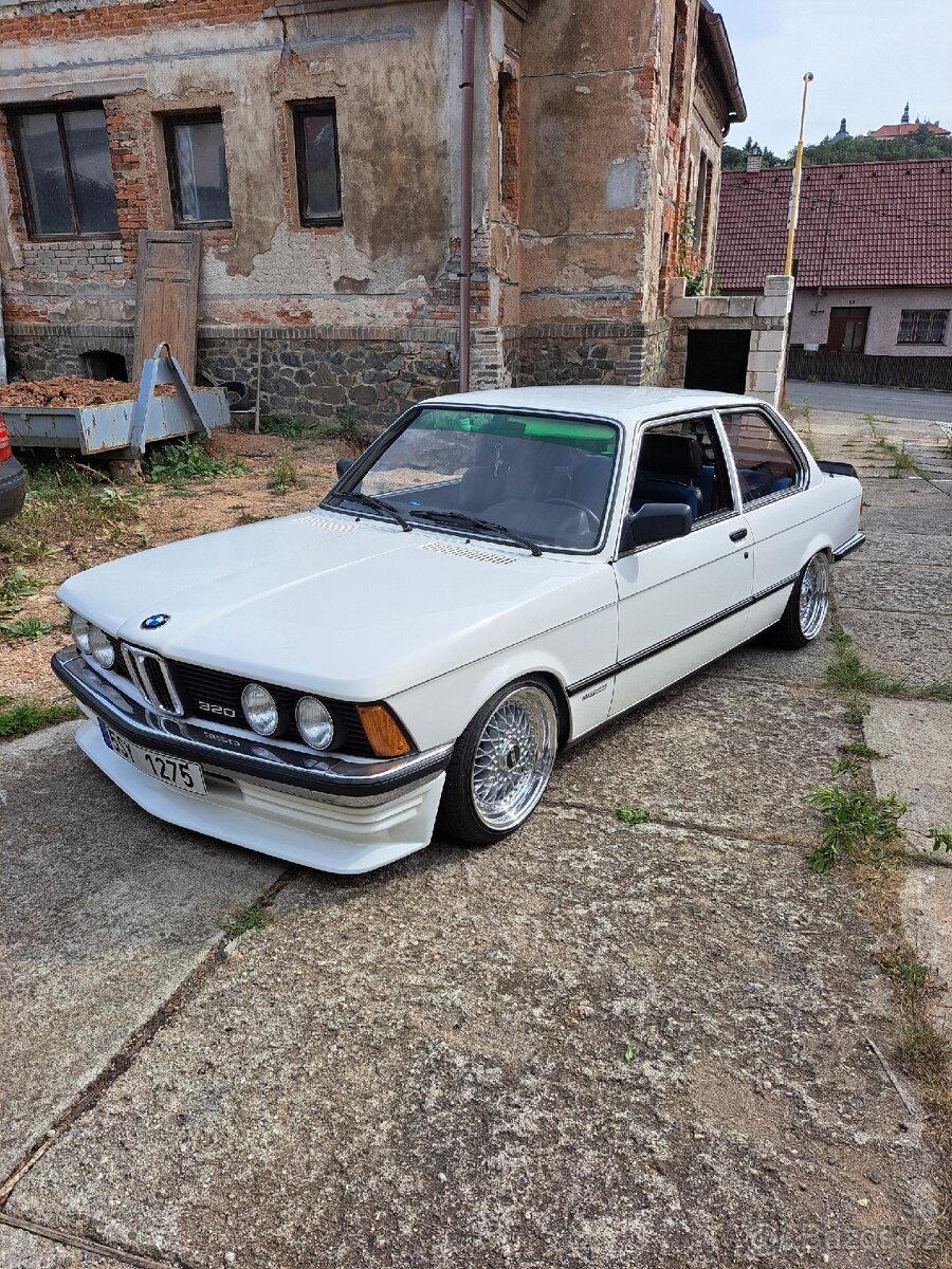 Bmw e21 320i 6V