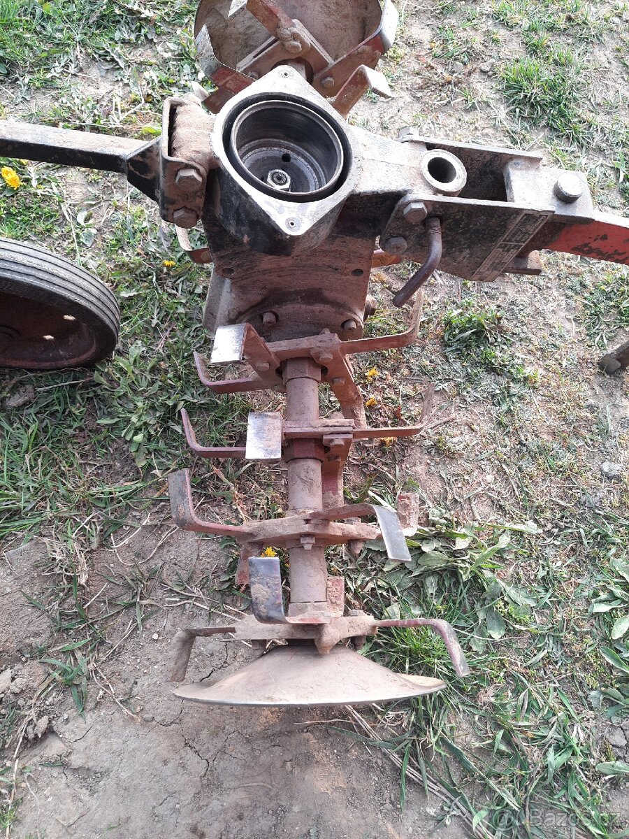 Rotavator s převodovkou tera vari.