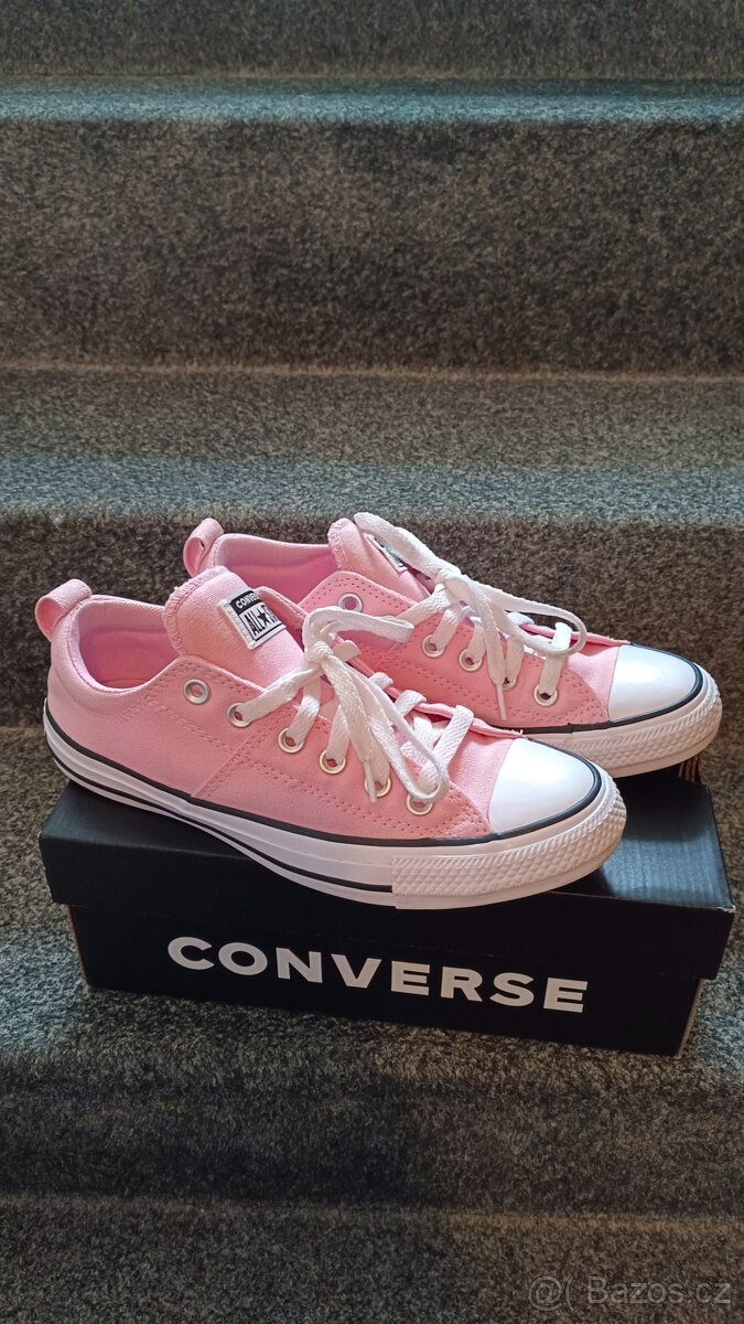 Converse kecky