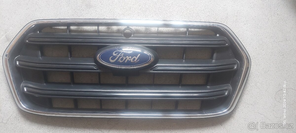 Ford Transit - maska chladiče