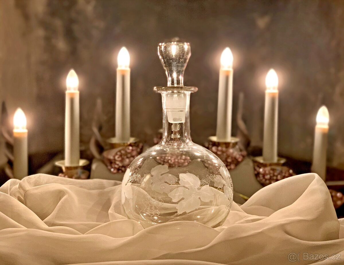 Zlacená Vintage Karafa se zátkou sklo s dekorem vinné révy