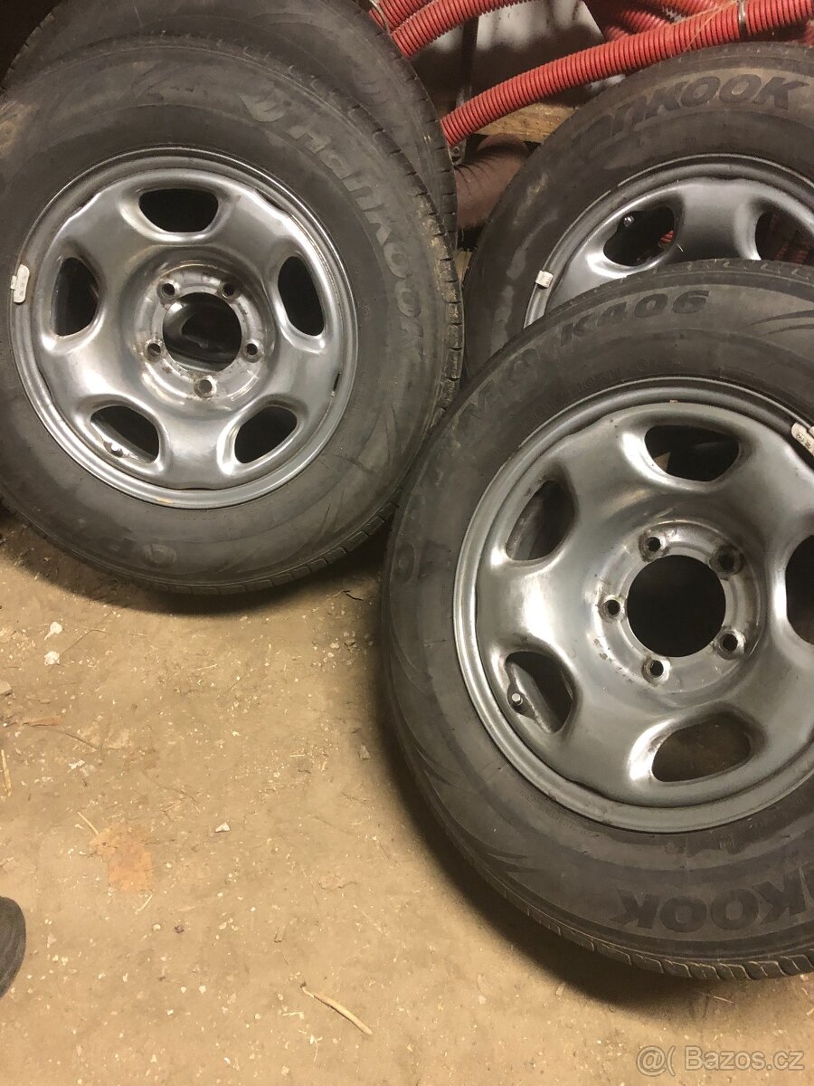 225/70R16-5x139,7
