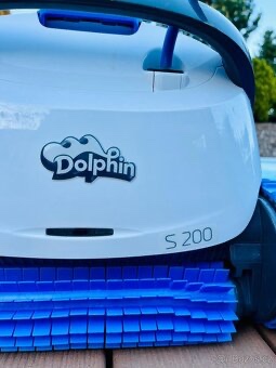 Prodám bazénového robota Dolphin S200