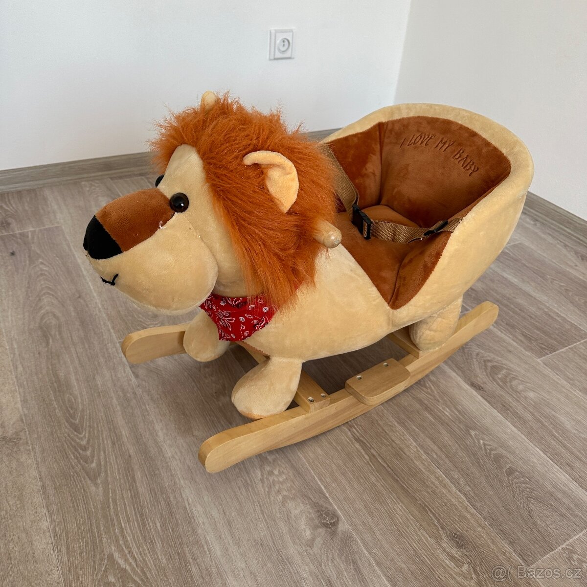 Houpačka lev babygo