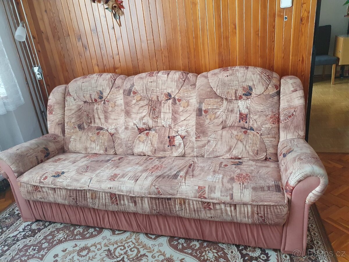 Gauč a křeslo