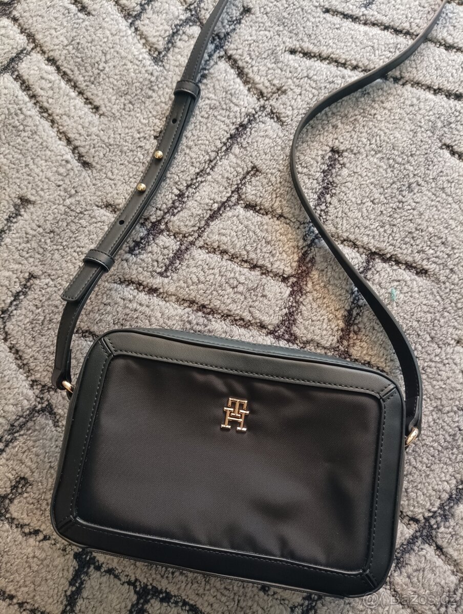 Kabelka Tommy Hilfiger