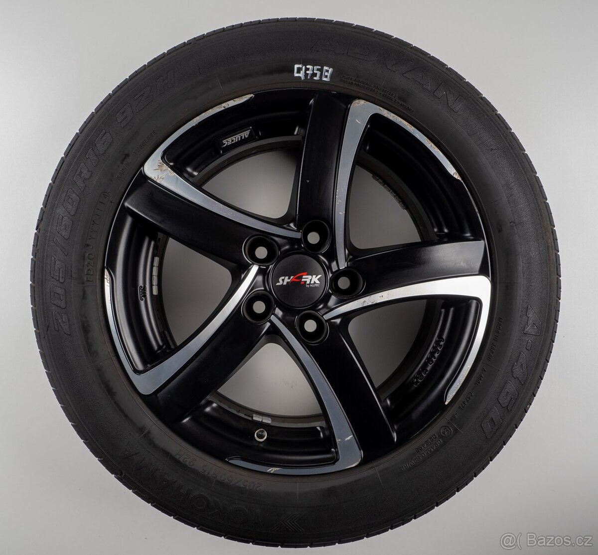 Mitsubishi Lancer - 16" alu kola - Letní pneu