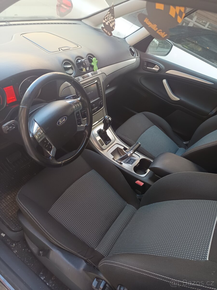 Ford Galaxy 2011 – 2.0 TDCi, 7 míst, automat