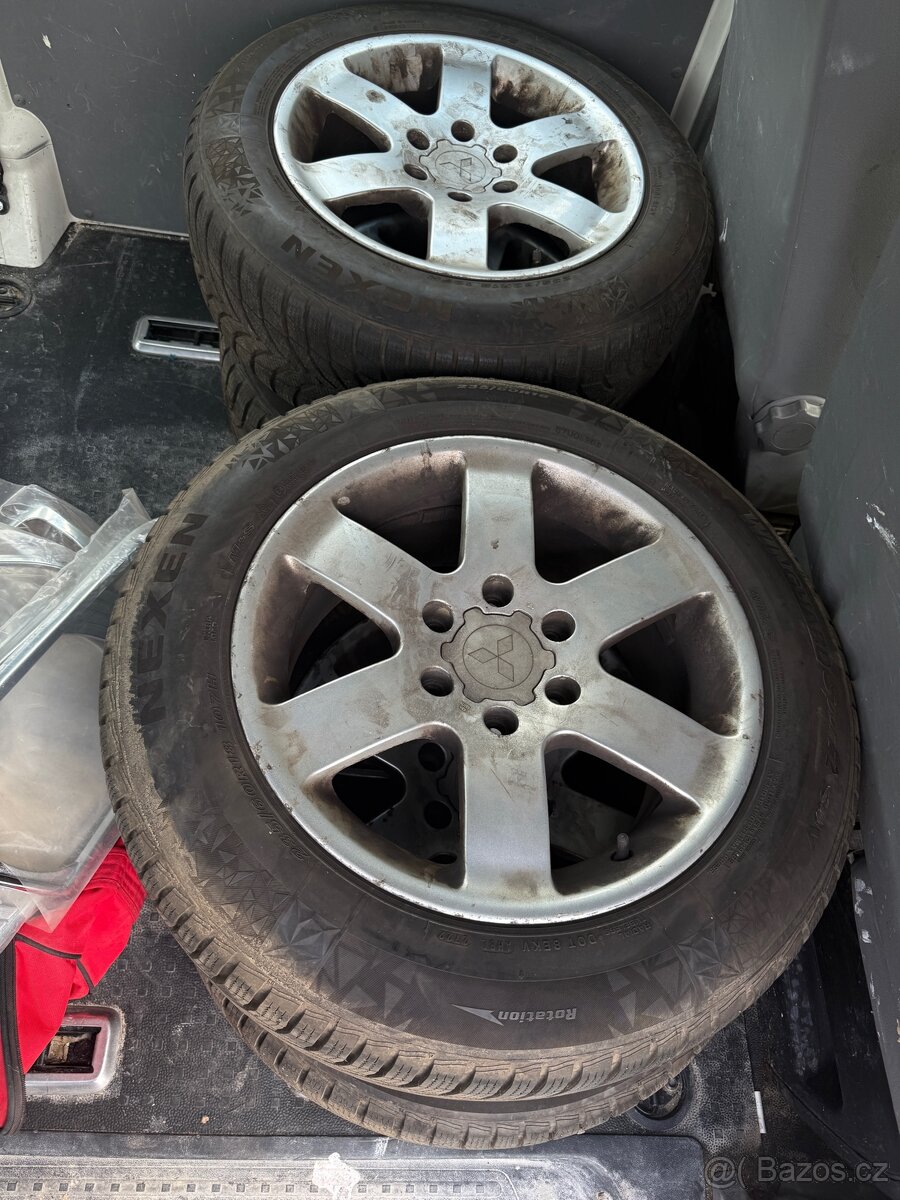 ALU Kola Mitsubishi Pajero Wagon R18