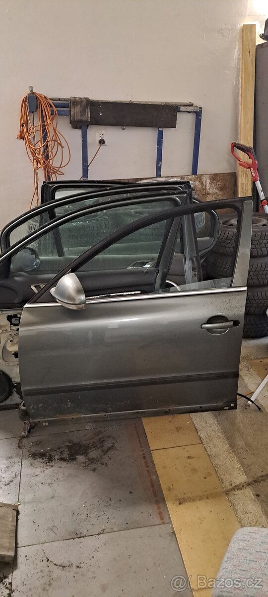 Škoda suprb 1 dveře