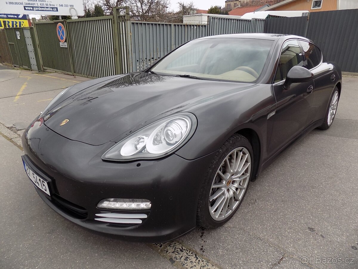 Porsche Panamera 3.6 220 KW SERVIS PORSCHE