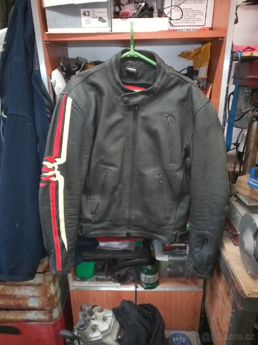 Kožená bunda na motorku
