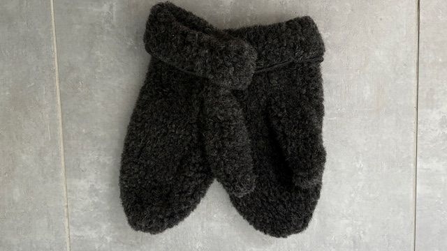 Nové nenošené rukavice z Ovečkárny – šedé XL