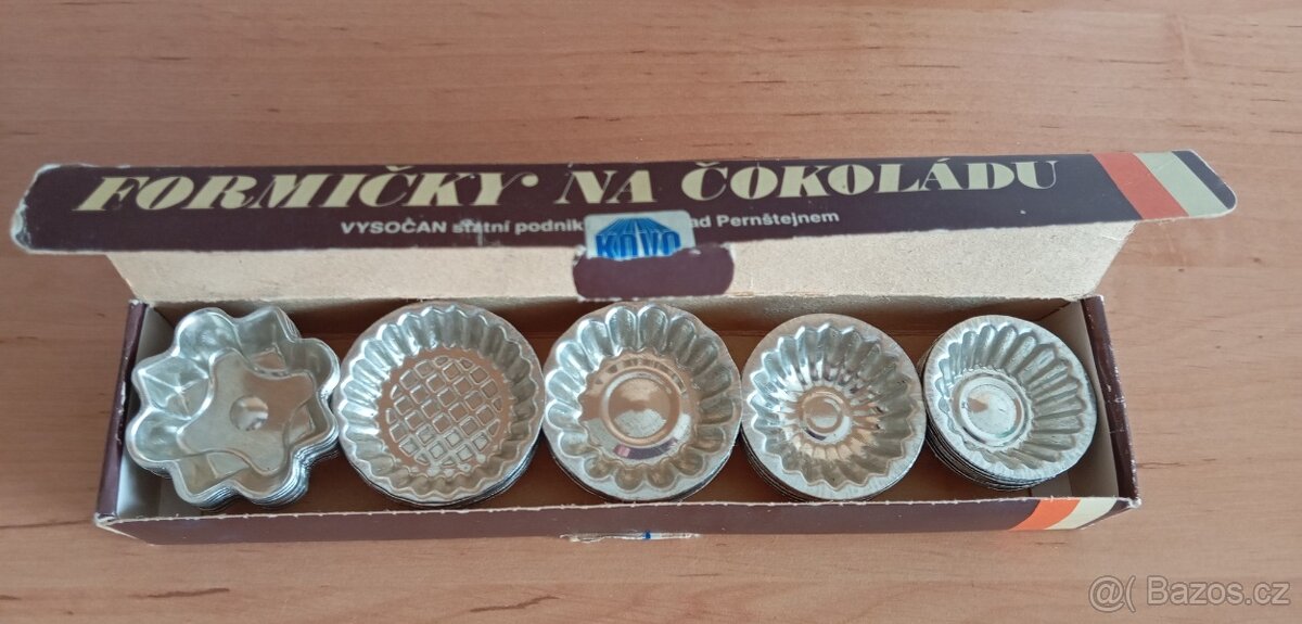 RETRO formičky na čokoládu