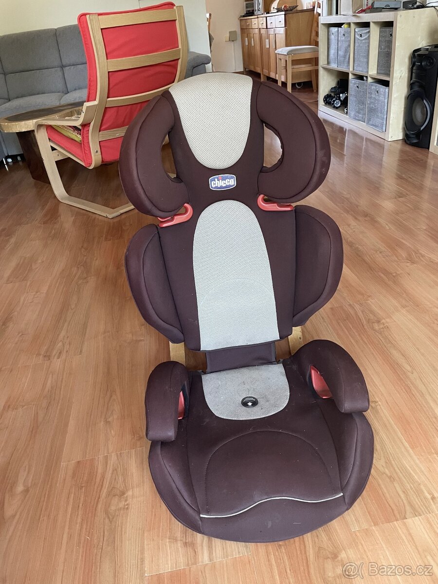Autosedačka Chicco 15–36 kg
