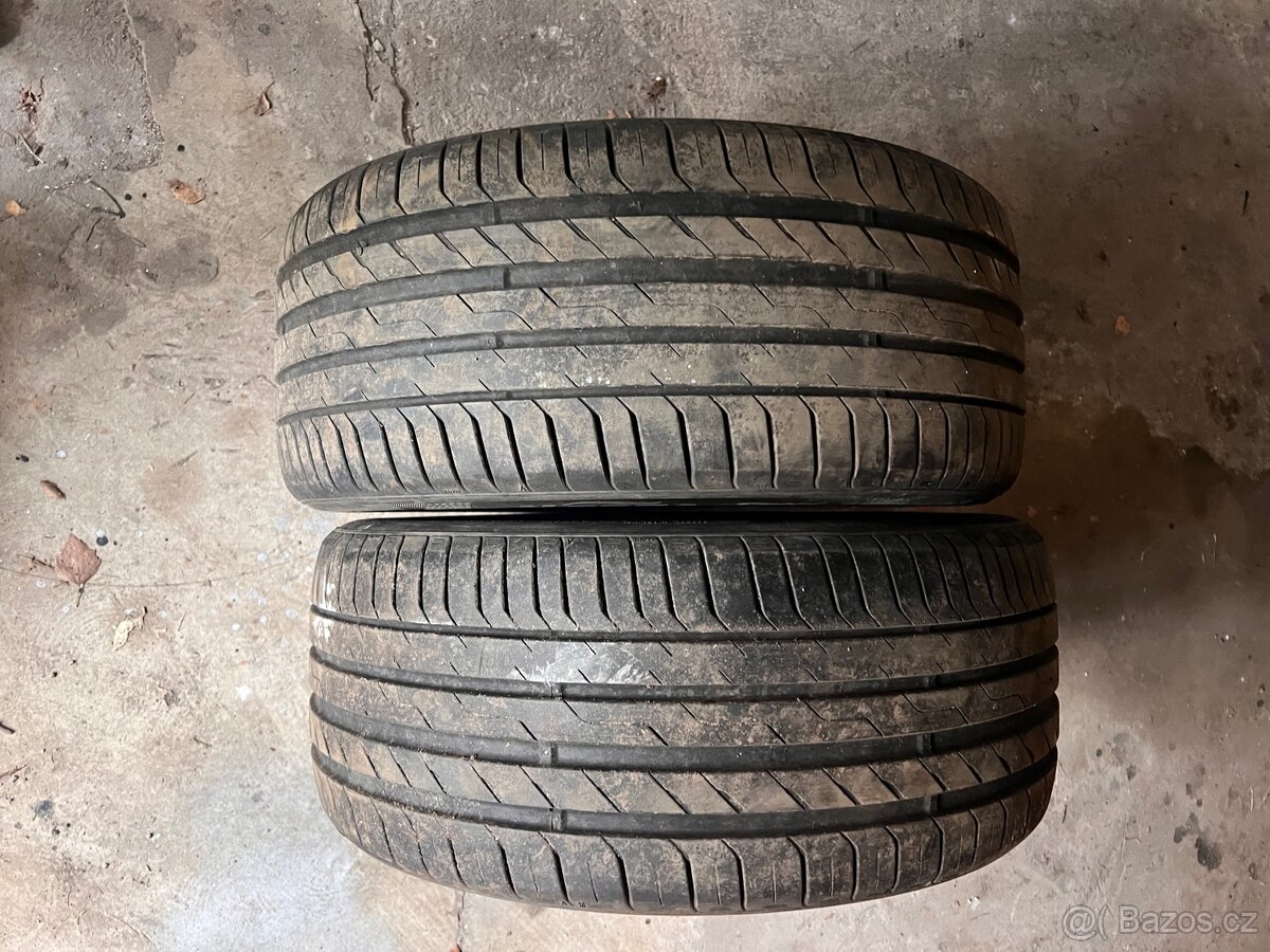 235/40 R18