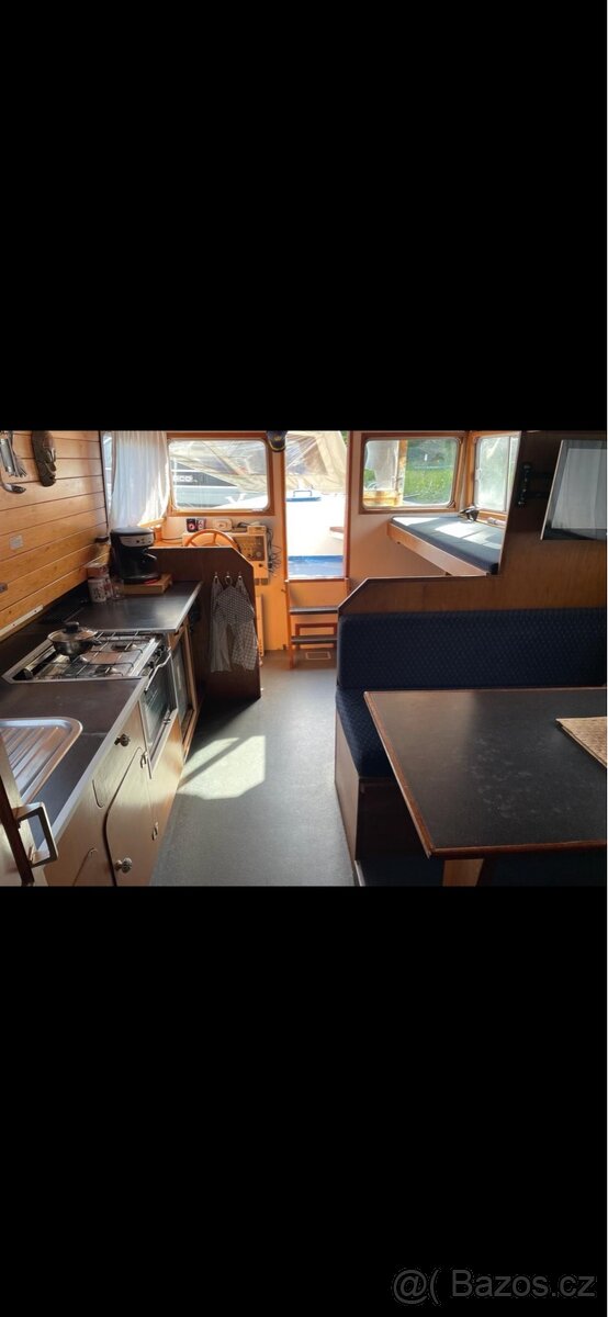 Hausboat lod