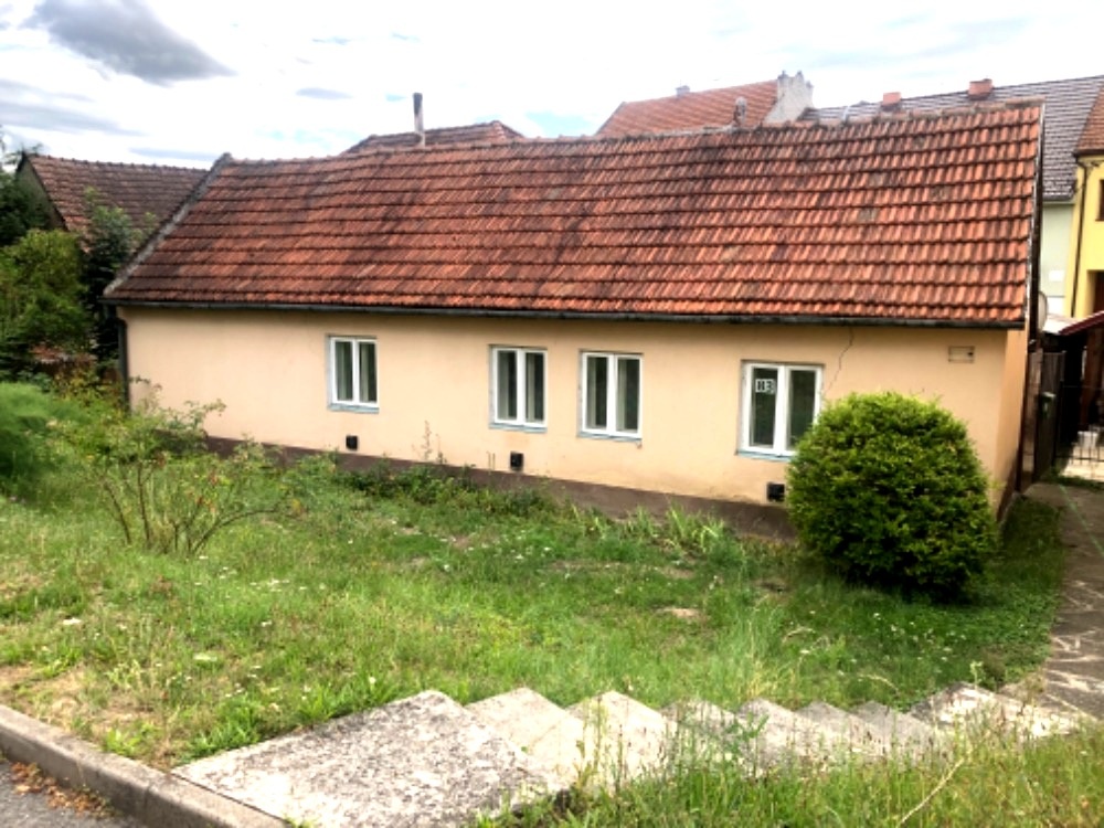 Rod. dům 2+1 UHERSKÝ BROD - ÚJEZDEC