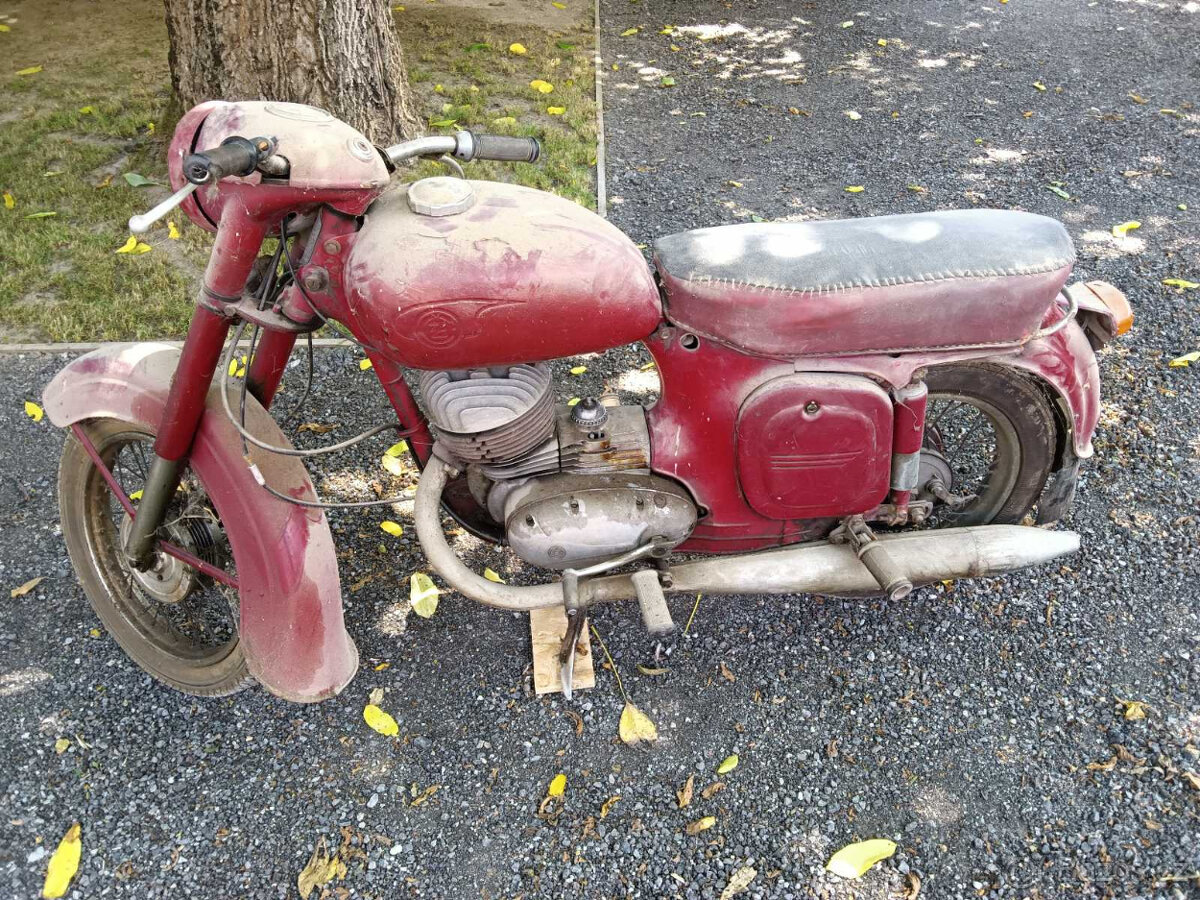 Motocykl ČZ 250, typ 455.02