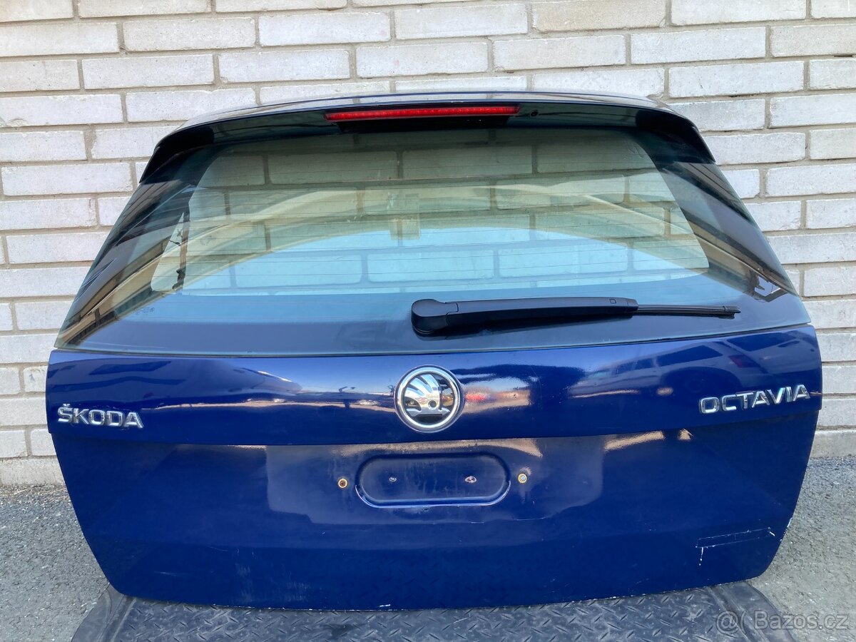 Páté dveře Škoda Octavia III kombi