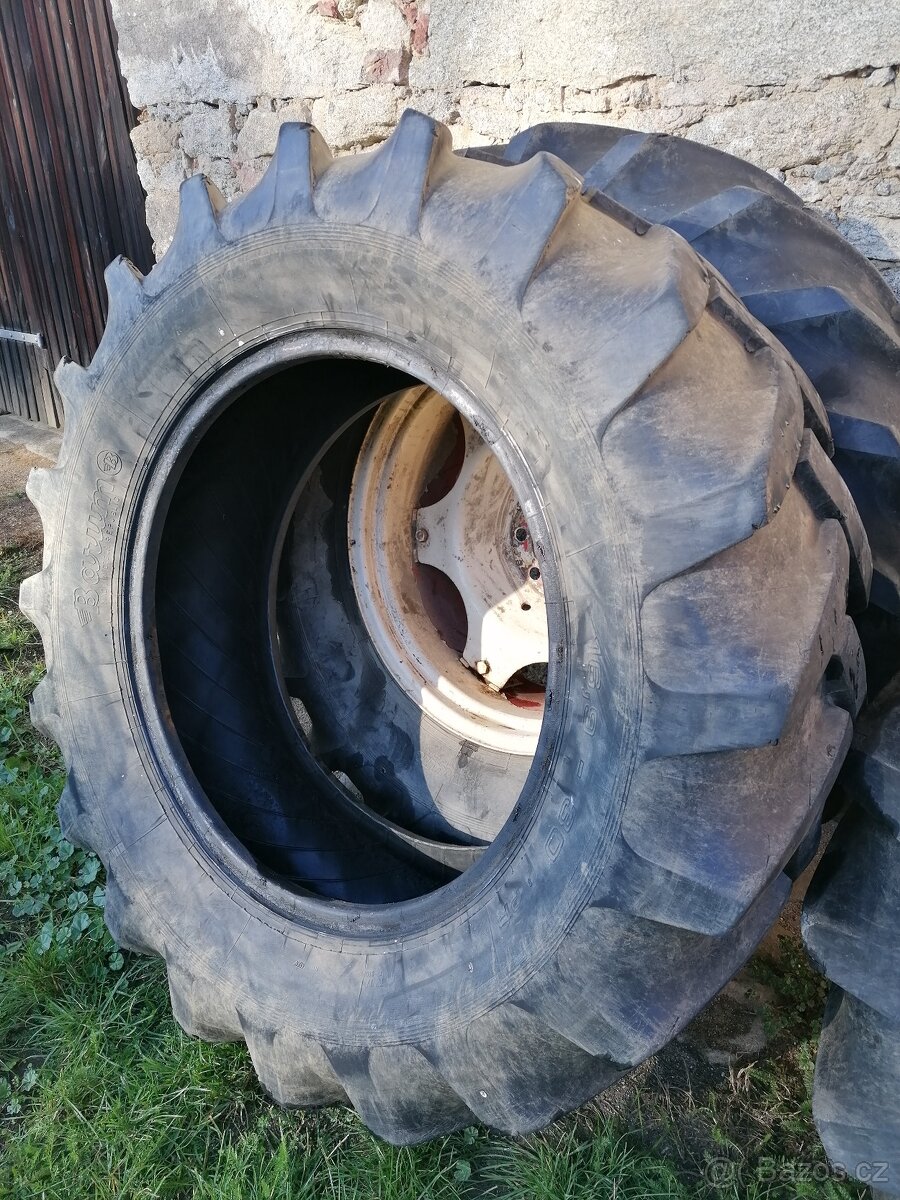 Pneu 16,9 30
