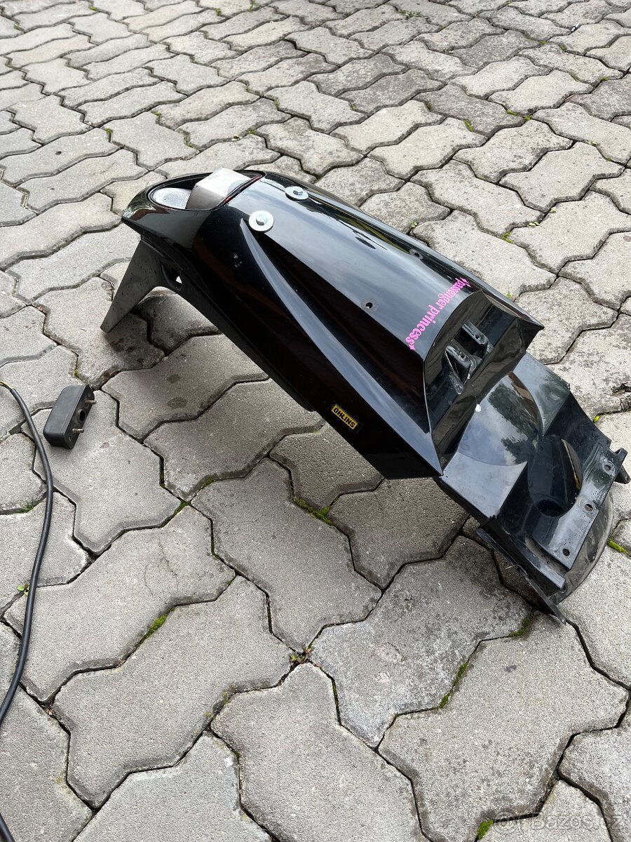 KTM LC 640 zadní blatník