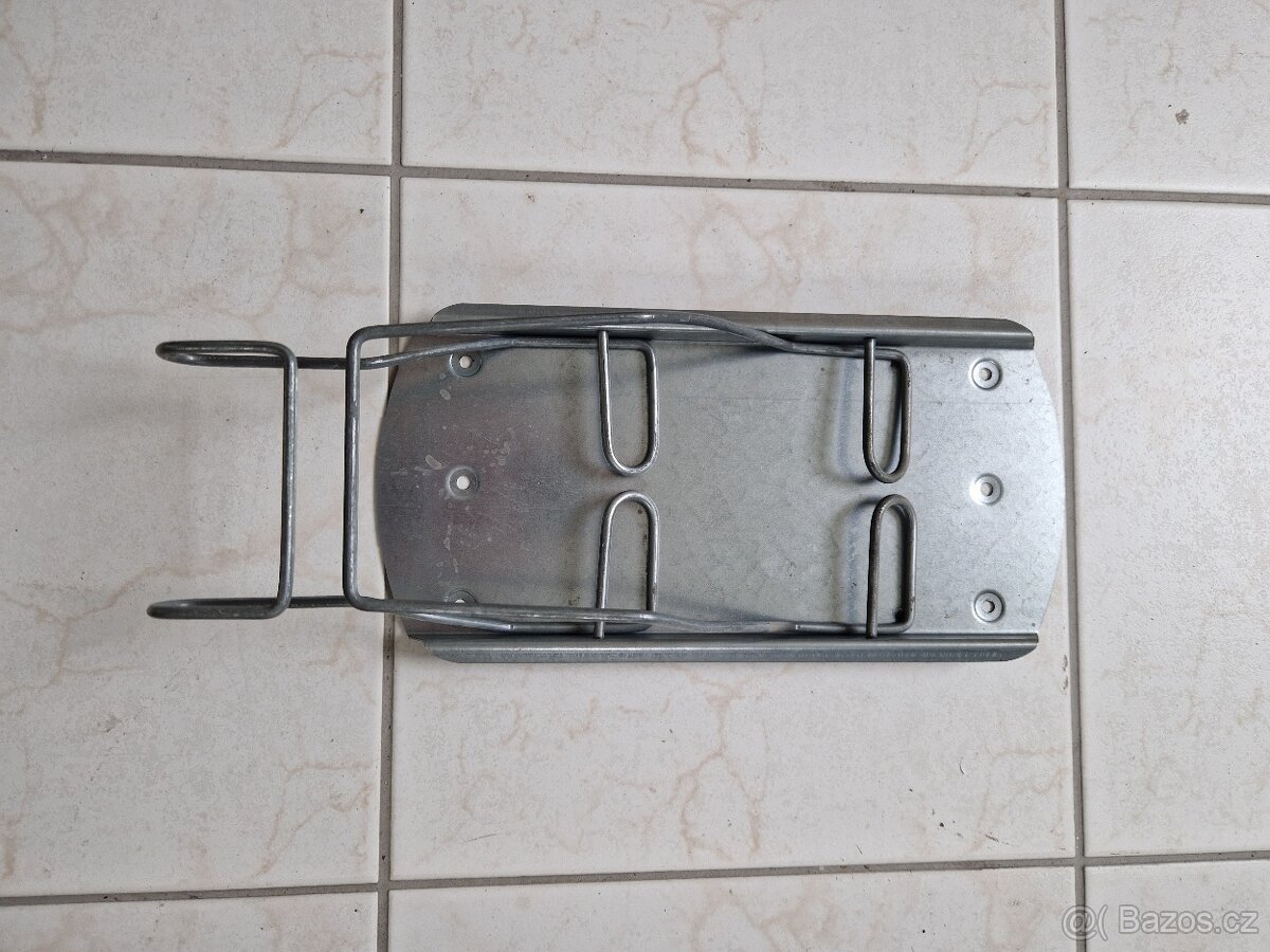 Držák na žehličku