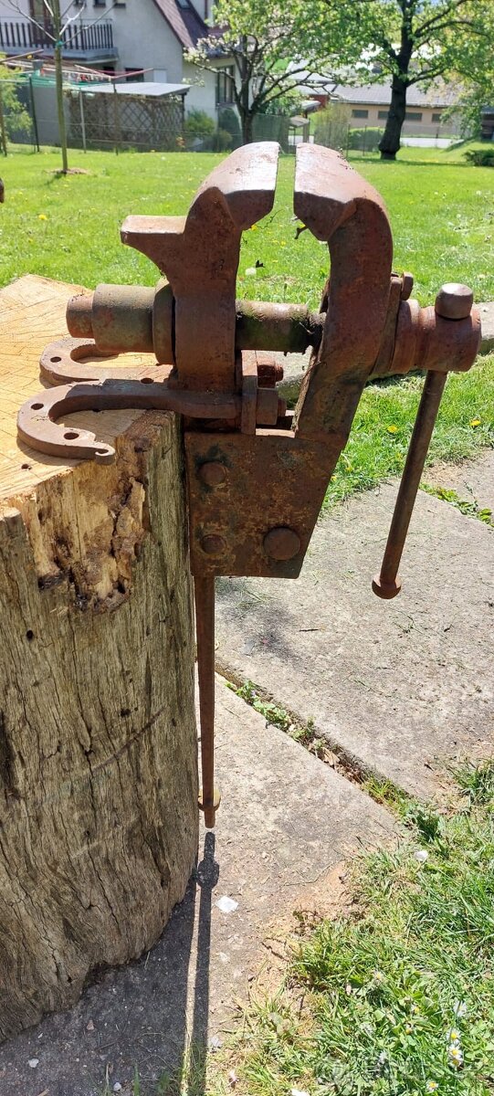 Svěrák kovářský