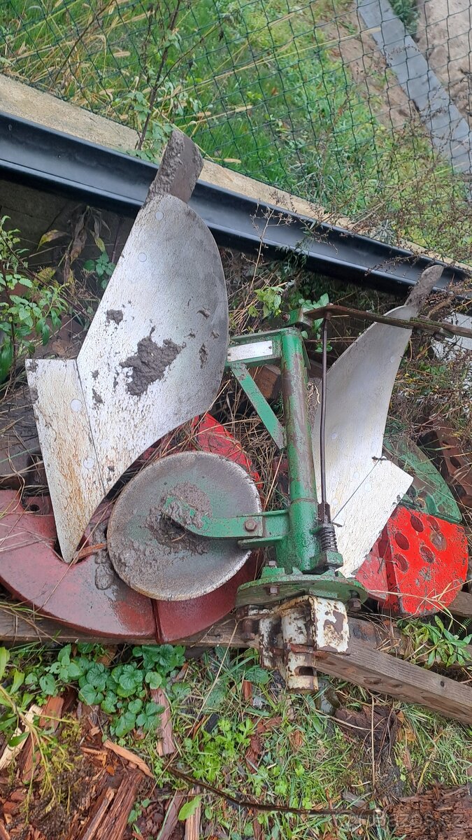 Pluh pon 25 za malotraktor