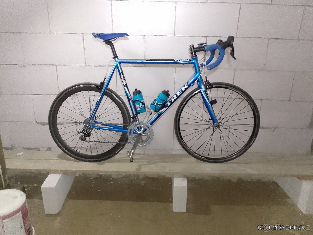 Prodám sil.kolo TREK ALU rám vidlice carbon