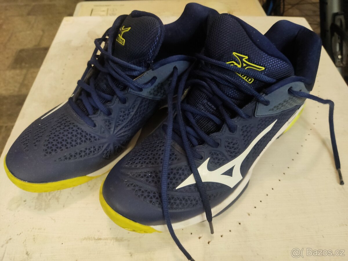 Mizuno WAVE EXCEED TOUR č.45